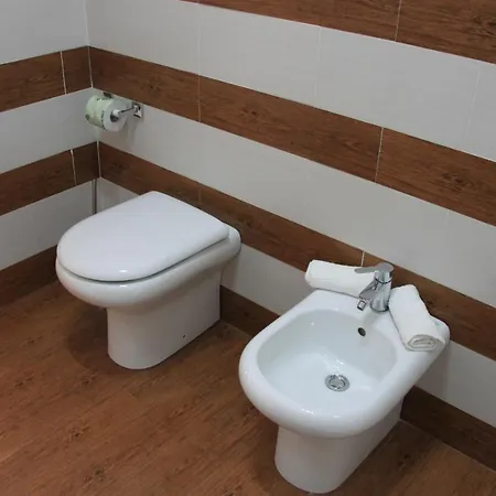 Bed and Breakfast Alexander-room And Breakfast 4*