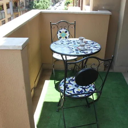 Couette-café Alexander-room And Breakfast