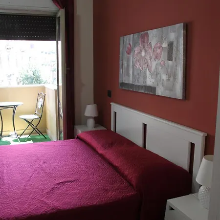 Alexander-room And Breakfast 3*