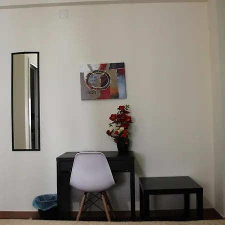 Alexander-room And Breakfast Couette-café