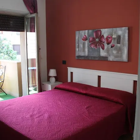 Alexander-room And Breakfast Couette-café 3*