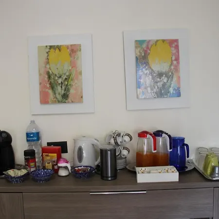 Alexander-room And Breakfast 3*